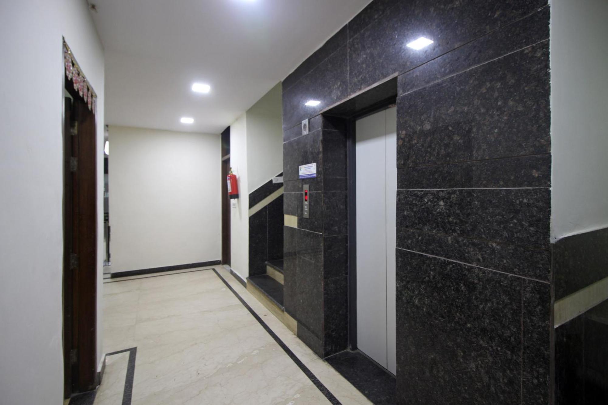OYO 9148 Hotel Global Inn Neu-Delhi Exterior foto