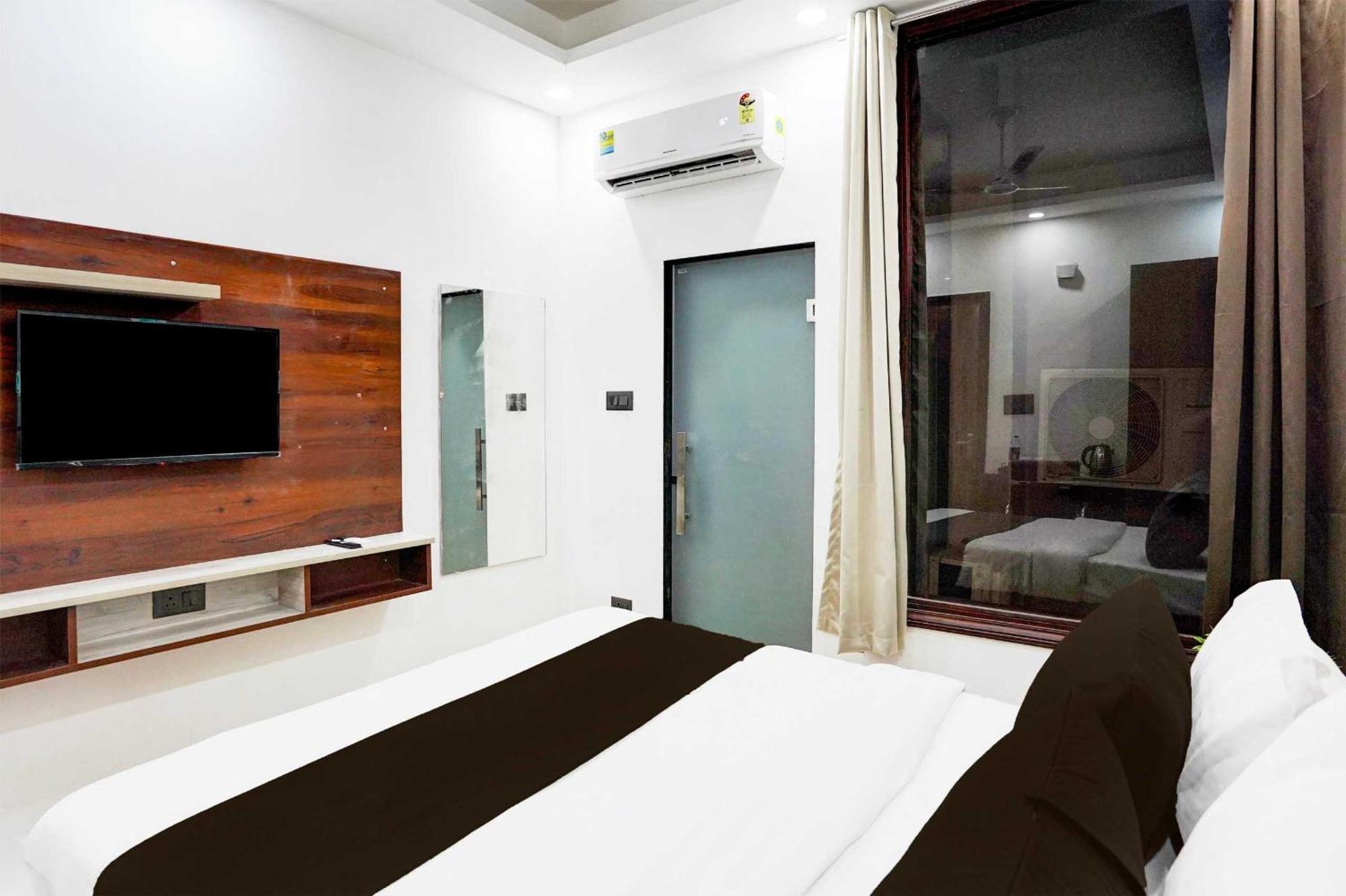 OYO 9148 Hotel Global Inn Neu-Delhi Exterior foto