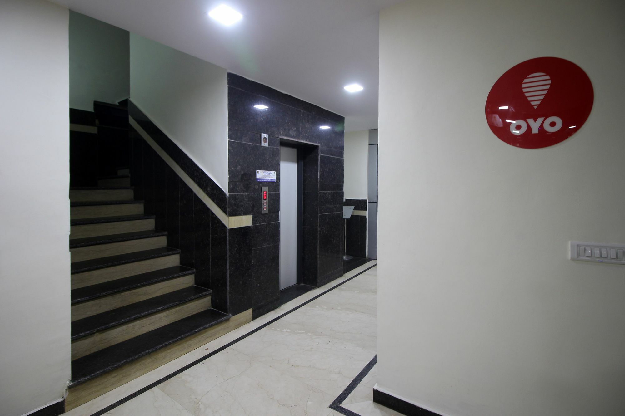 OYO 9148 Hotel Global Inn Neu-Delhi Exterior foto